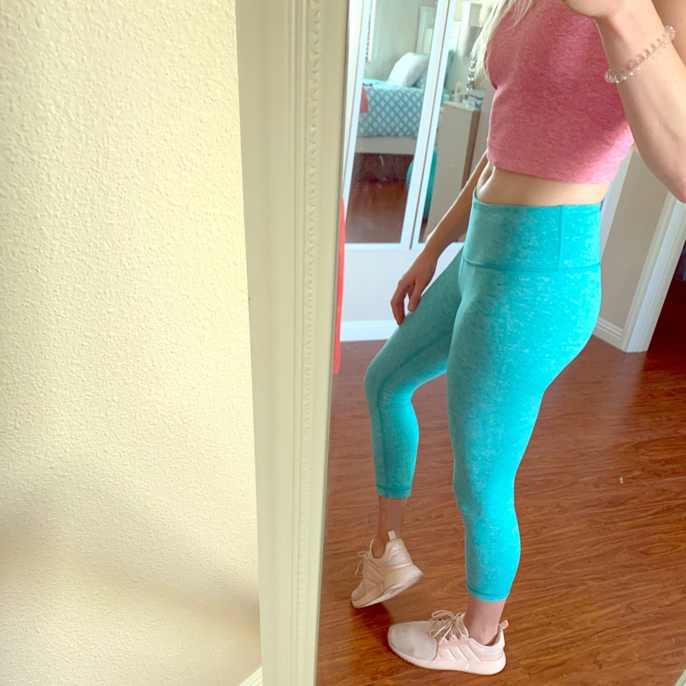 Lululemon Bright Blue Wunder Under Leggings